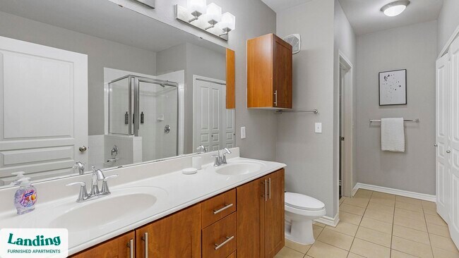 Foto del edificio - 15777 Quorum Dr