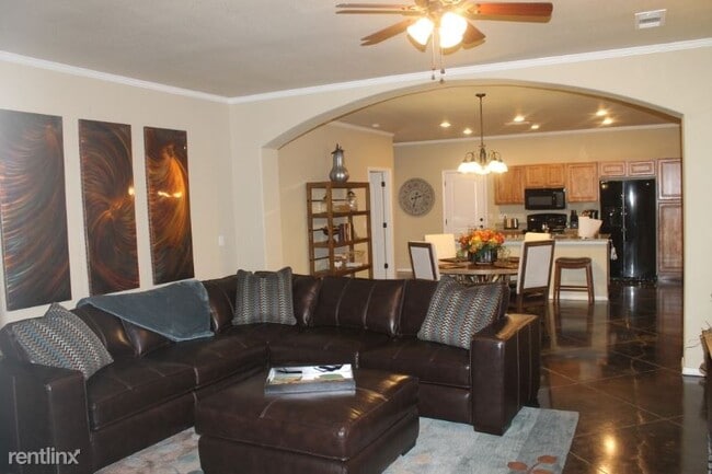 Building Photo - 3 br, 2 bath Townhome - 6329 Nancy Ellen St