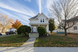 Building Photo - 355 Doty St