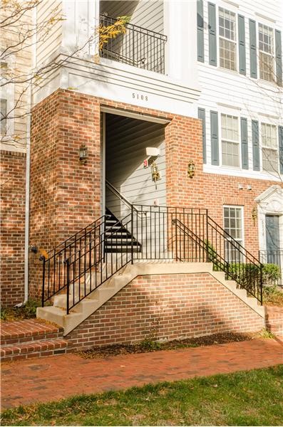 5108 English Terrace Unit 104 Alexandria Va Apartment For Rent In Alexandria Va Apartments Com