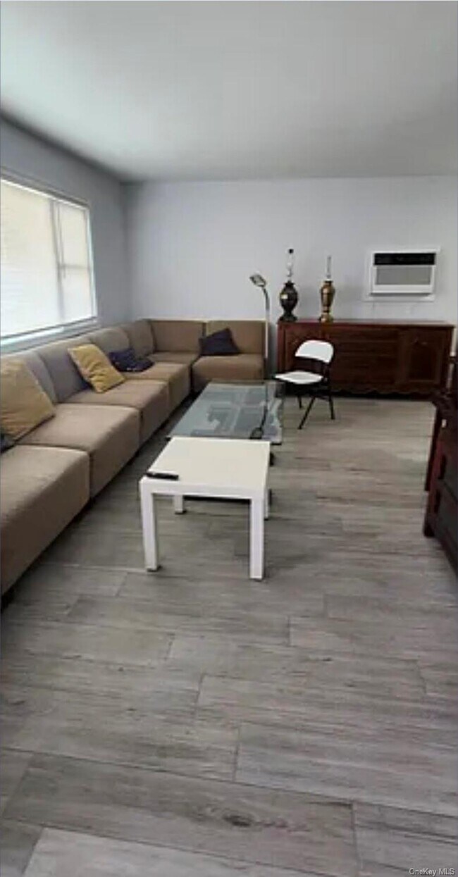 Foto del edificio - 15 Sagamore Rd