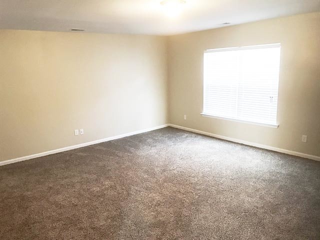 Building Photo - 2 Crystal Lake Dr