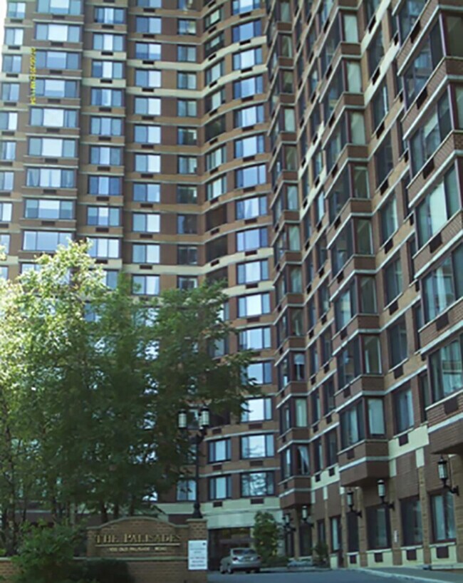 Foto del edificio - 100 Old Palisade Rd