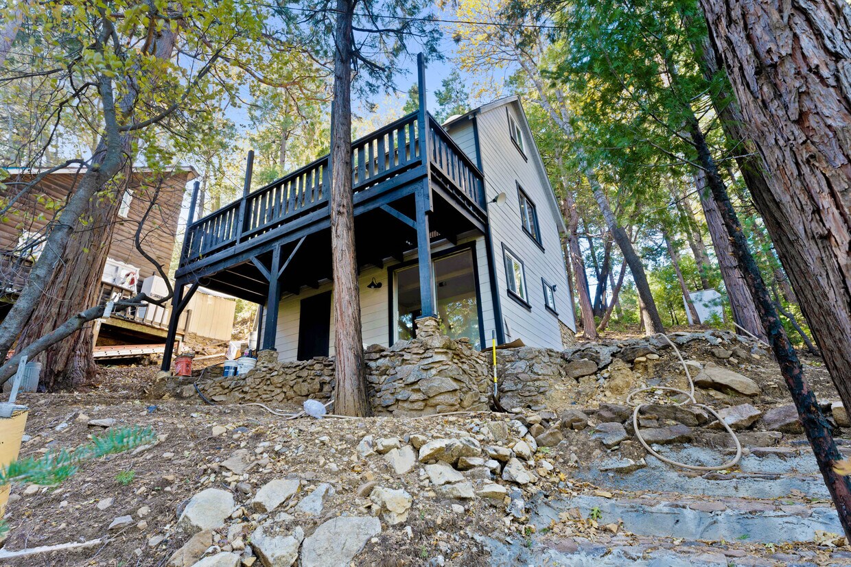 956 Mercury Way, Crestline, CA 92325 House Rental in Crestline, CA