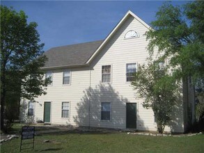 Building Photo - 3003 Whisper Oaks Ln