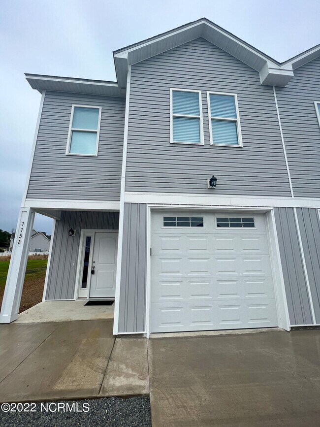 Foto del edificio - 115 Pasture Ln