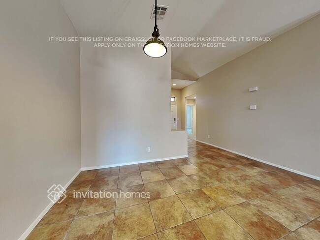 Foto del edificio - 5745 Oasis Ridge St