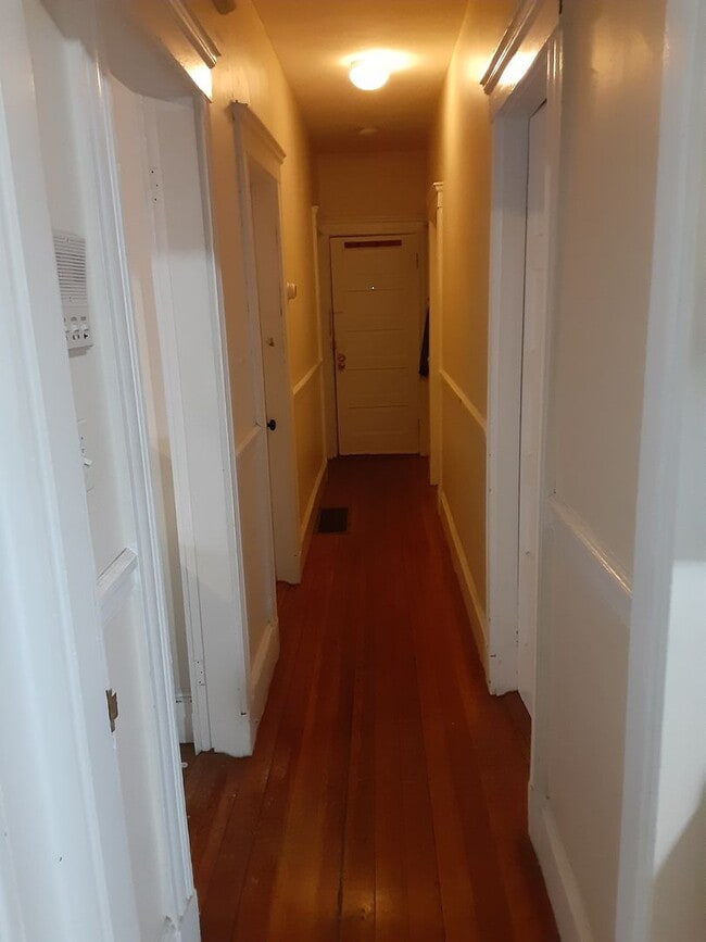 Photo - 102 Line St Apartment