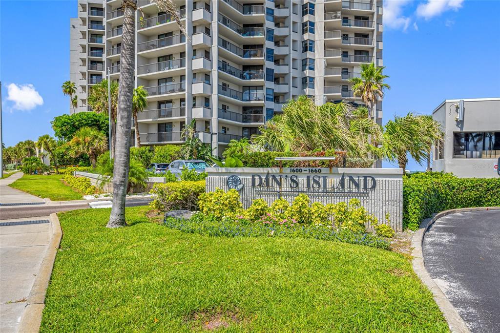 Primary Photo - 1660 Gulf Blvd