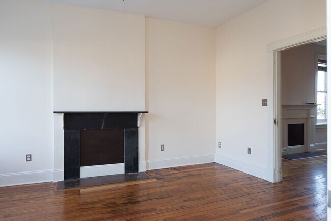 Foto del edificio - 411 N Adams St
