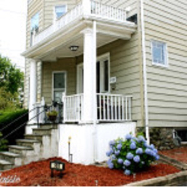 Unit in Historic Triple Decker - 149 Cedar St