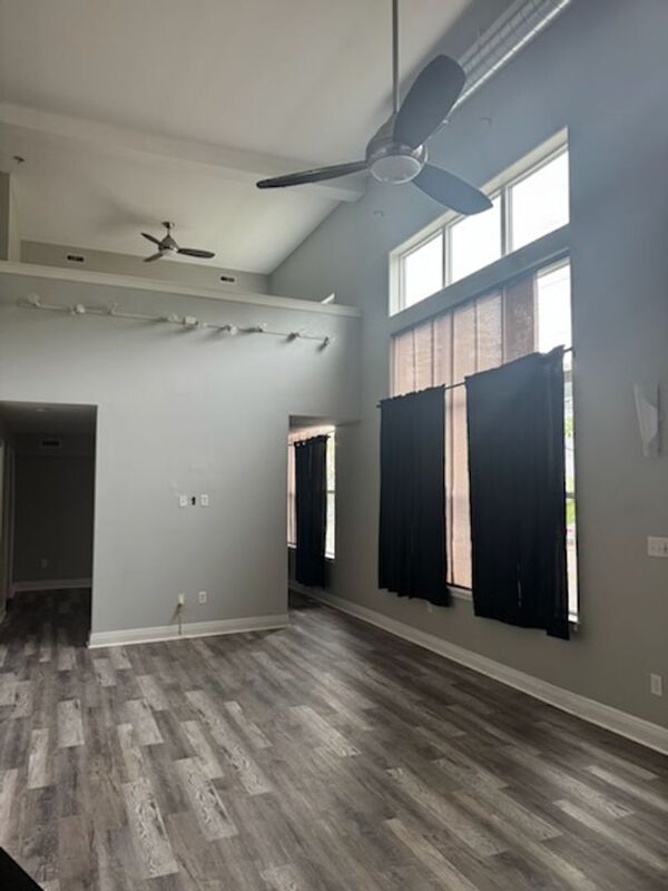 Foto del edificio - 2415 Brownsboro Rd