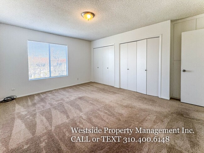 Foto del edificio - 3336 Tilden Ave
