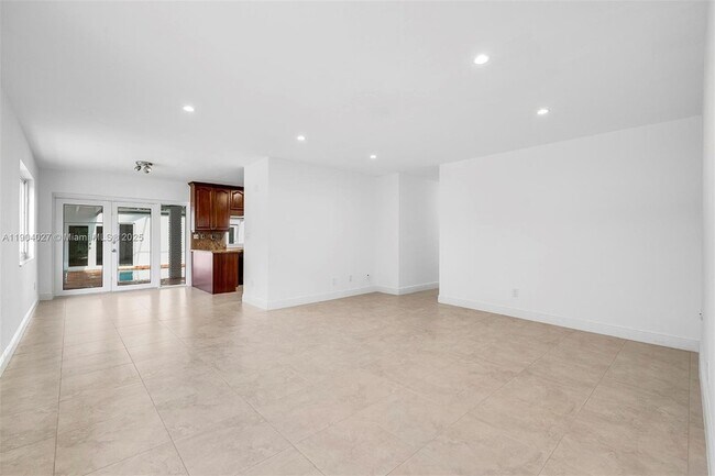 Foto del edificio - 7575 SW 134th St