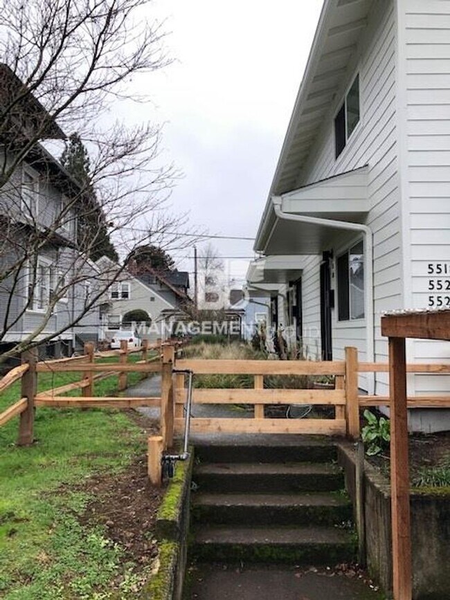 Piedmont Neighborhood lightfilled townhom... House Rental in