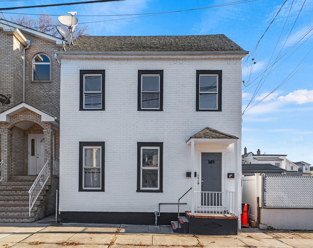 Photo - 149 South Park St LLC