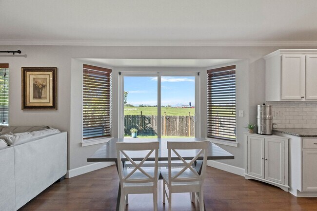 Foto del edificio - 3 Bed, 2.5 Bath - Pacific Highland Neighbo...