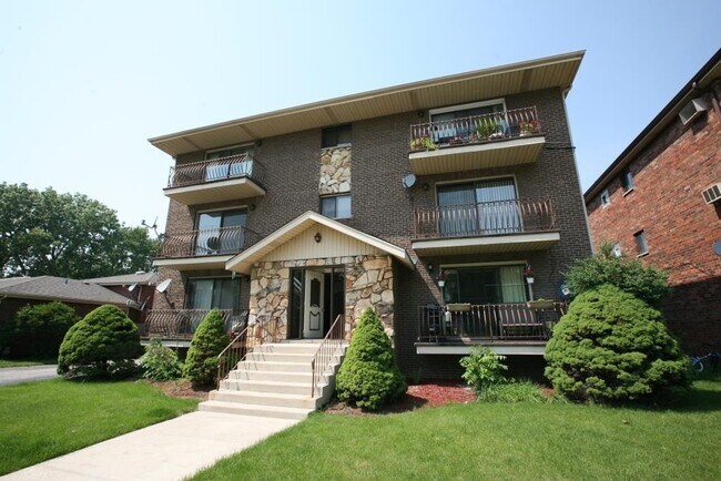 Building Photo - 6920 W Crandall Ave