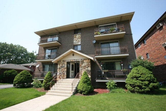 Building Photo - 6920 W Crandall Ave