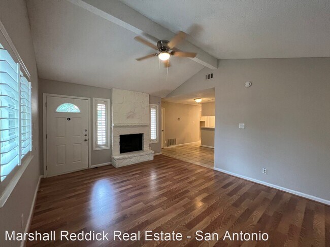 Building Photo - 3 br, 2 bath House - 13826 Durwood St