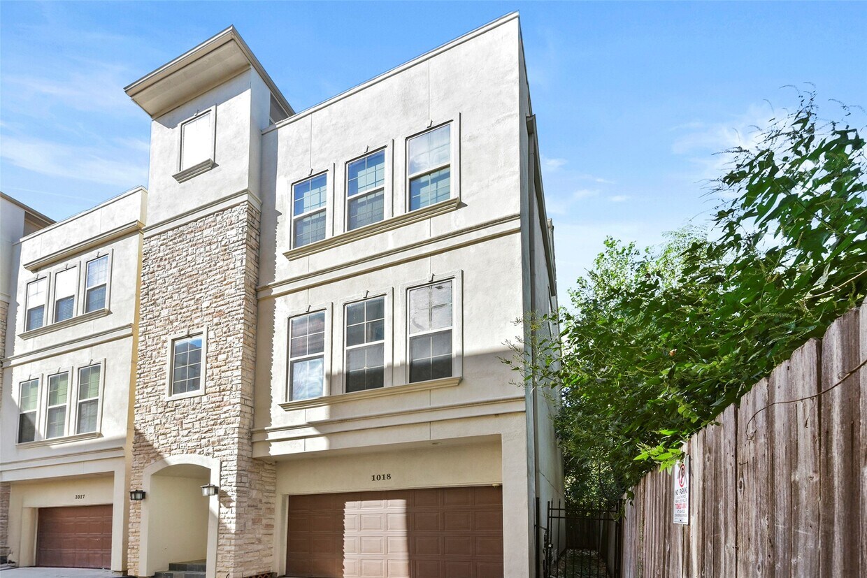 Foto principal - 5226 Kiam St