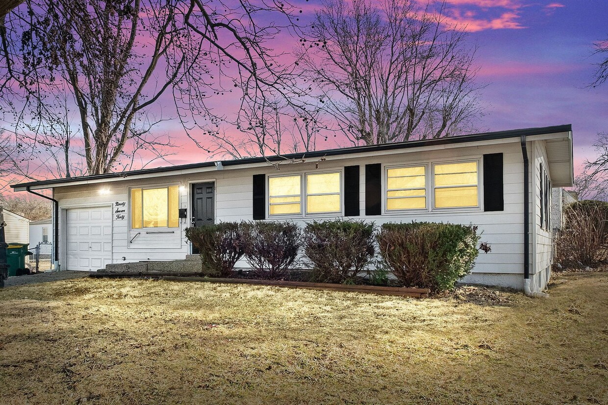 Primary Photo - 3 Bedroom Home with Garage and Partially F...