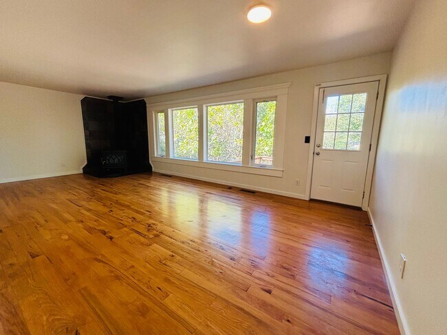 Foto del edificio - 700 E Edna St