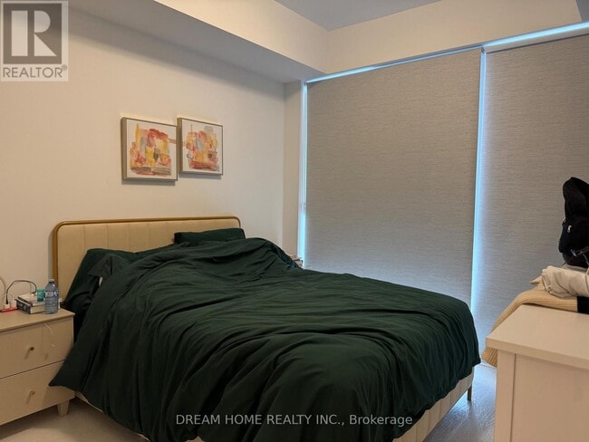 Photo du bâtiment - 30 Inn On The Pk Dr