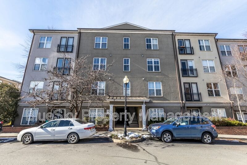 Primary Photo - 775 Walker Square