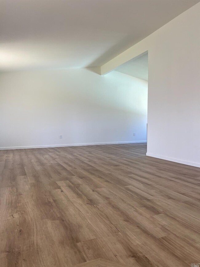 Building Photo - 5421 Daniel Dr