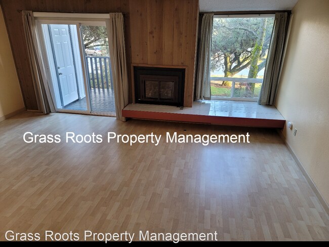 Building Photo - 2 br, 1.5 bath House - 143 Rockwood Drive