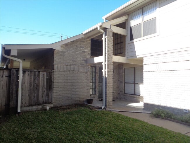 Foto del edificio - 9414 Westacre Pl