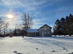 Building Photo - 12634 L Dr N