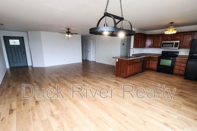 Building Photo - 2207 Carpenter Bee Dr