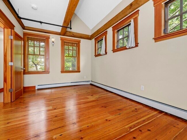 Foto del edificio - 253 River St