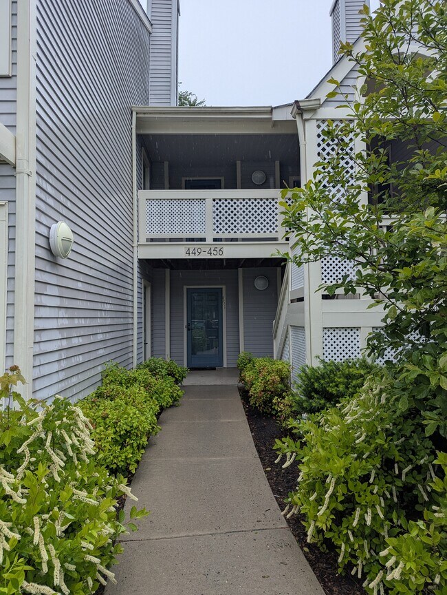 Foto del edificio - 449 Magnolia Ct