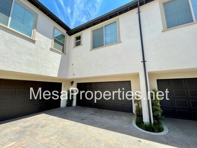 Building Photo - 3230 E Yountville Dr