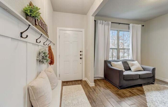 Building Photo - **Your Dream Home Awaits in Gated Ladera!*...