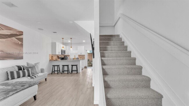 Foto del edificio - 2993 W 80th St