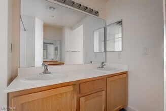 Building Photo - 59 E Agate Ave