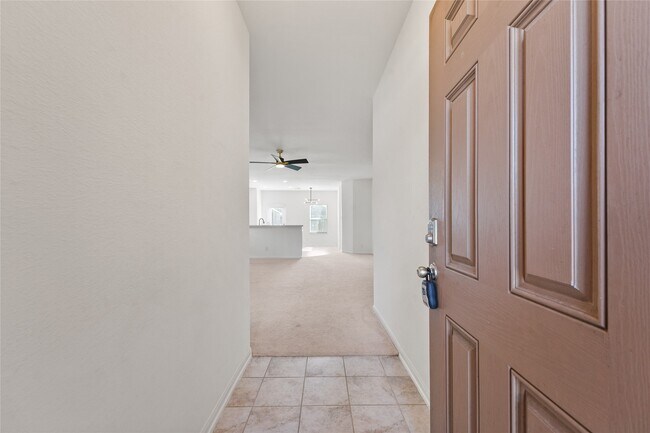 Foto del edificio - 5006 Fairwater Ct