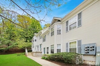 Building Photo - 602 Cypress Ln