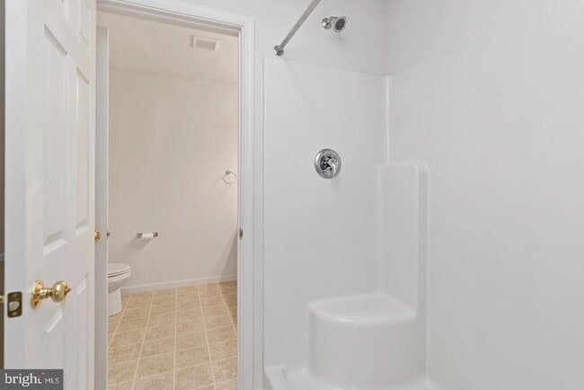Building Photo - 6362 Mercury Dr