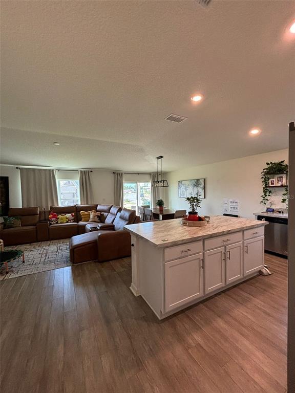 Building Photo - 1391 Pompay Dr