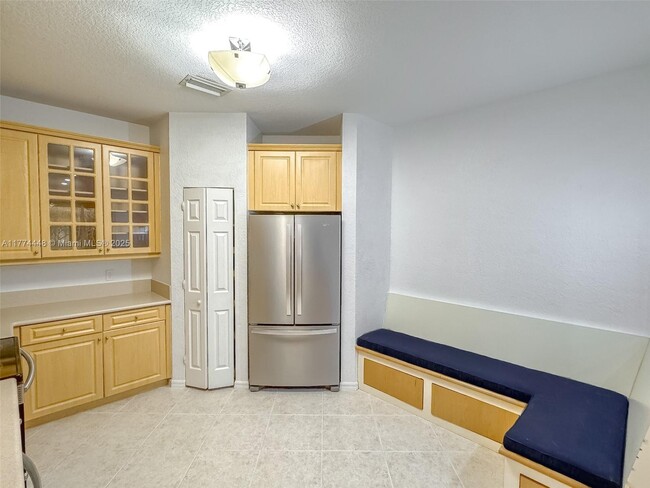 Building Photo - 5737 NW 119th Dr