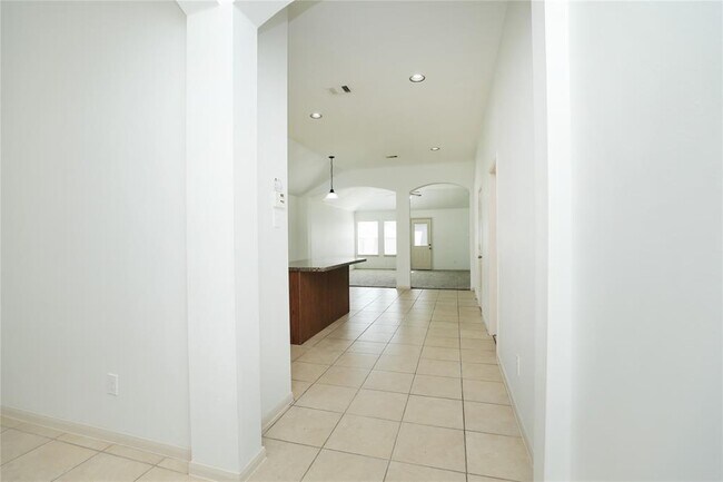 Foto del edificio - 6022 Sugar Field Ln
