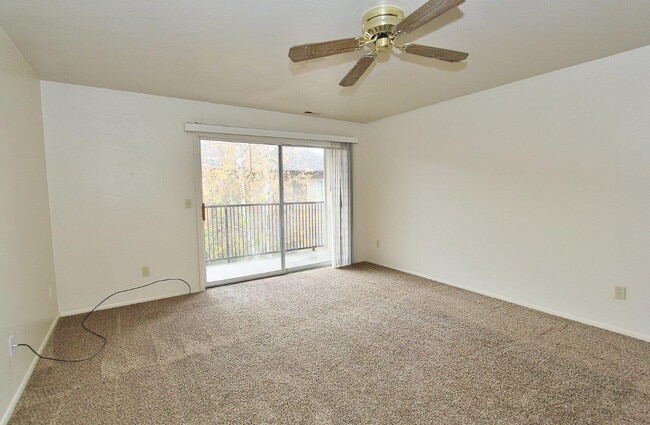 Building Photo - 639 N Moffatt Ave