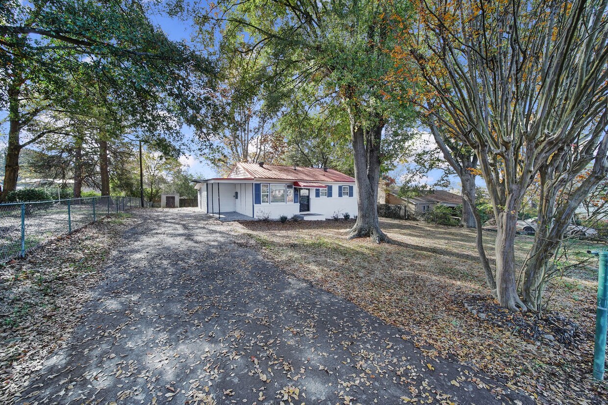 Primary Photo - Cute Ranch with single carport