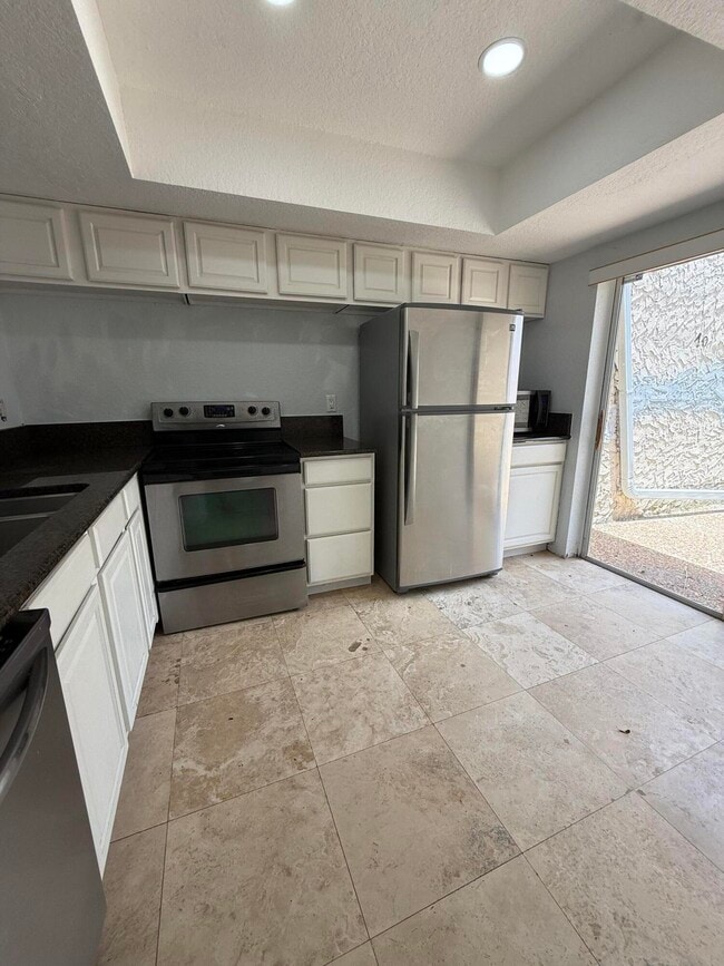 Building Photo - 9640 Oakburst Ln