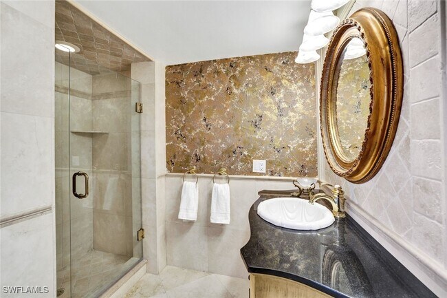 Building Photo - 4041 Gulf Shore Blvd N